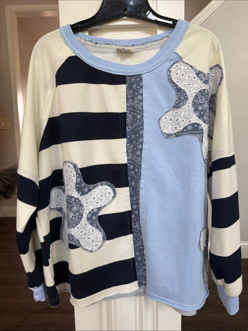 BiBi Color Block Patchwork Striped  Floral Pullover Top in Blues Large - Picture 6 of 9